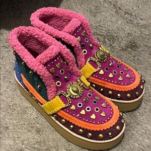 Kurt Geiger London
Mansion Cozy Studded Suede Bit Buckle Platform Boots